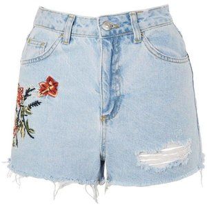 Topshop MOTO MOM embroidered jean shorts